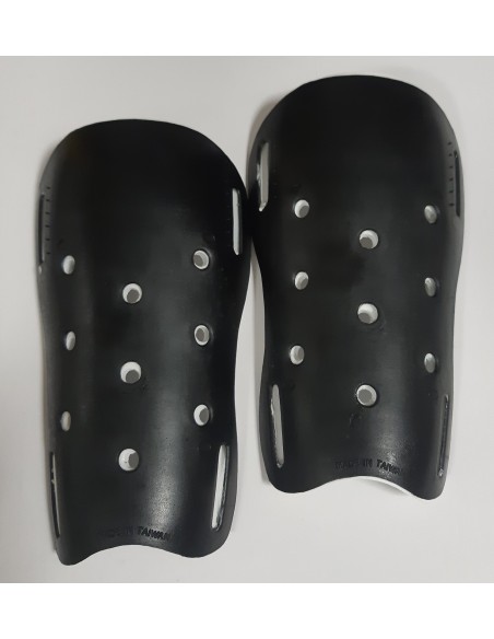 Futbolinko blauzdų apsaugos