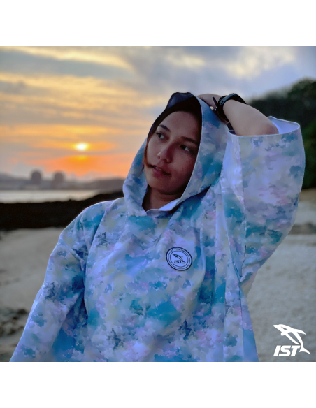 Surf pončai ir nardymo gobtuvai | Persirengimo pončai |Paplūdimio apsiaustas- gobtuvas IST "BEACH PONCHO"