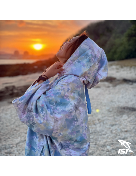 Surf pončai ir nardymo gobtuvai | Persirengimo pončai |Paplūdimio apsiaustas- gobtuvas IST "BEACH PONCHO"