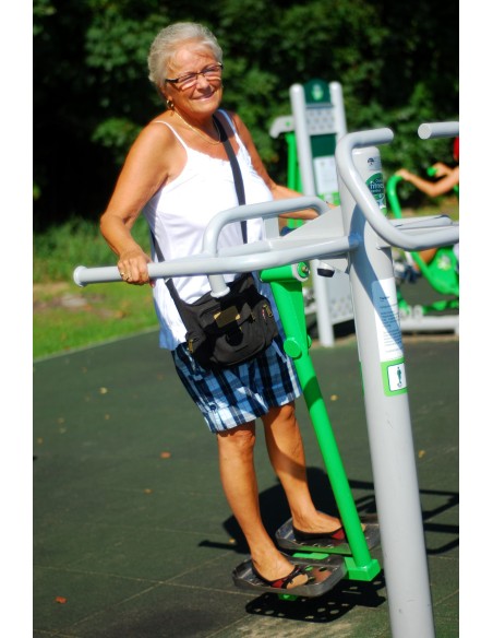 Lauko treniruokliai - Vienvietė švytuoklė – lauko treniruoklių salė