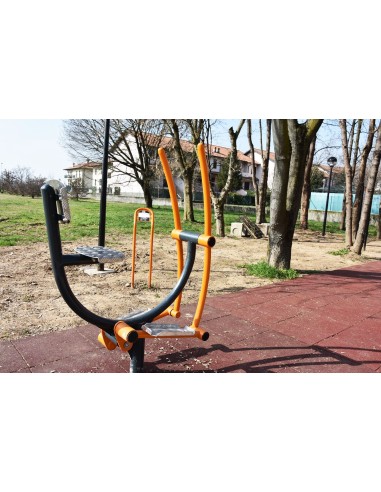 Lauko treniruokliai - Bicycle plus – treniruoklių salė po atviru dangumi