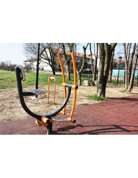 Lauko treniruokliai - Bicycle plus – treniruoklių salė po atviru dangumi