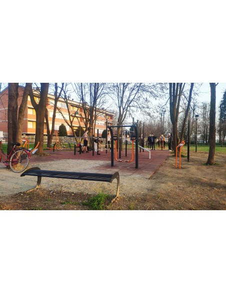 Lauko treniruokliai - Viršutinis keltuvas – lauko treniruoklių salė