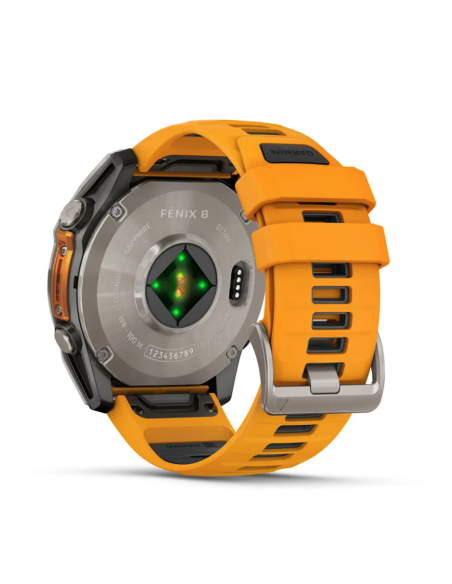 „Fēnix® 8“ – 51 mm, AMOLED Sapphire,  titano su oranžiniu / grafito spalvos silikoniniu dirželiu