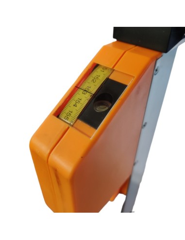 Pole vault height measuring device