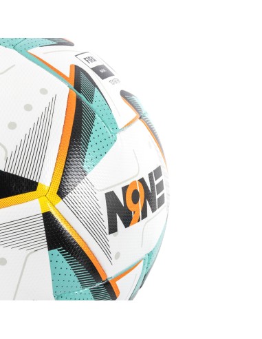 Futbolo kamuolys AMILA "Flash" FIFA BASIC (5 dydis)