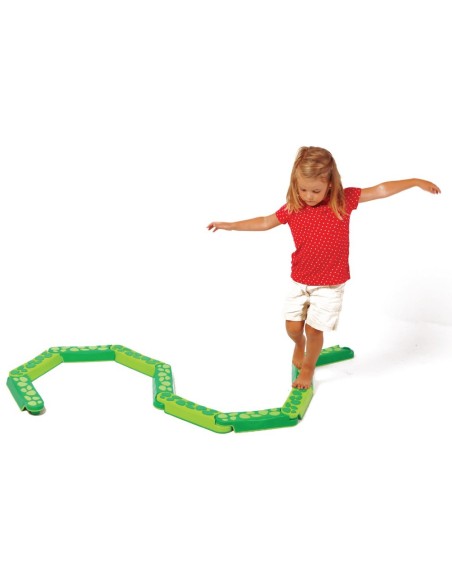Amaya balancing snake