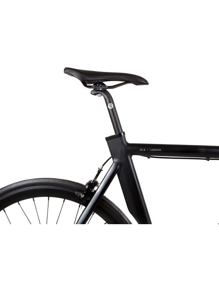 „Fixie“ šokėjos BLB „The Rain ATK“ (L)