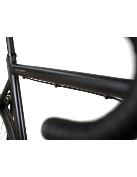 „Fixie“ šokėjos BLB „The Rain ATK“ (L)