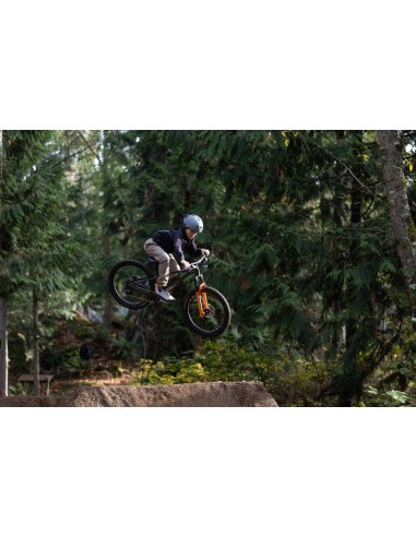 Vaikiškas dviratis GIANT STP 24 (2026) Juodas Chromas