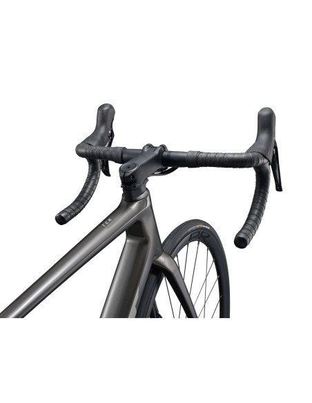 Plento dviratis GIANT TCR Advanced 2 KOM (2026) Stealth Chrome (L)